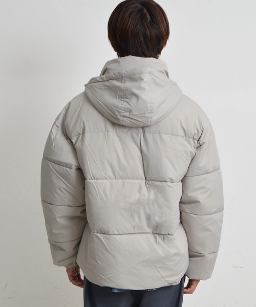 MinoriTY(マイノリティ)の「オーバーサイズ 中綿ブルゾン スタンド ドロップショルダージャケット(ダウンジャケット/コート・メンズ・ホワイト/ブラック/ブルー/グレー・M/L/XL)」の19枚目の写真