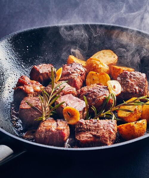 212 KITCHEN STORE（トゥワントゥキッチンストア）の「◆マグマプレート鉄フライパン 25cm (蓋付) ＜柳宗理＞（鍋/フライパン・レディース・その他・00）」の5枚目の写真