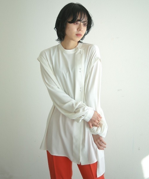 spoon store(スプーンストア)の「レイヤードダブルボタンシャツ(シャツ/ブラウス・レディース・オフホワイト/グリーン・フリー)」の1枚目の写真