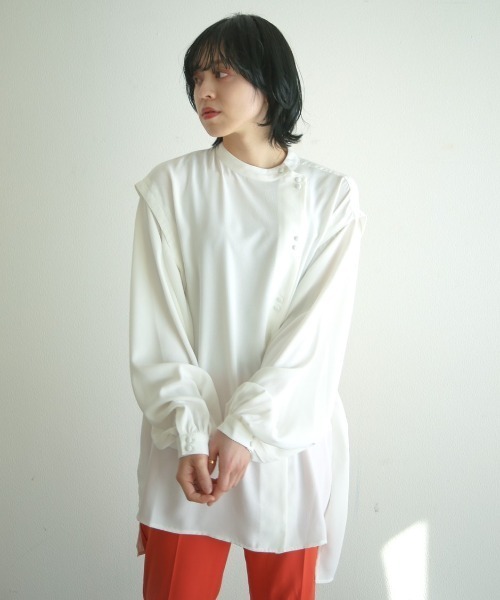 spoon store(スプーンストア)の「レイヤードダブルボタンシャツ(シャツ/ブラウス・レディース・オフホワイト/グリーン・フリー)」の3枚目の写真