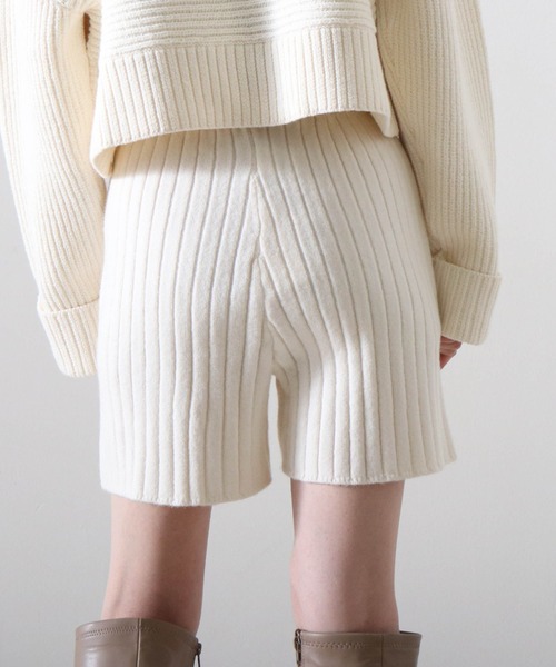 Cheek（チーク）の「ワイドリブニットショートパンツ（その他パンツ・レディース・ブラック/ベージュ/オフホワイト・MEDIUM）」の13枚目の写真