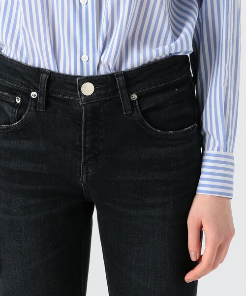 TOMORROWLAND （トゥモローランド）の「RED CARD TOKYO 30th Anniversary デニムパンツ（デニムパンツ・レディース・チャコールグレー・25/23/21/24/22）」の12枚目の写真