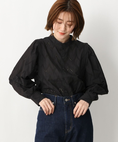 A part by（アパートバイ）の「コットンレースブラウス　266862（シャツ/ブラウス・レディース・ブラック/オフホワイト/マスタード・FREE）」の12枚目の写真