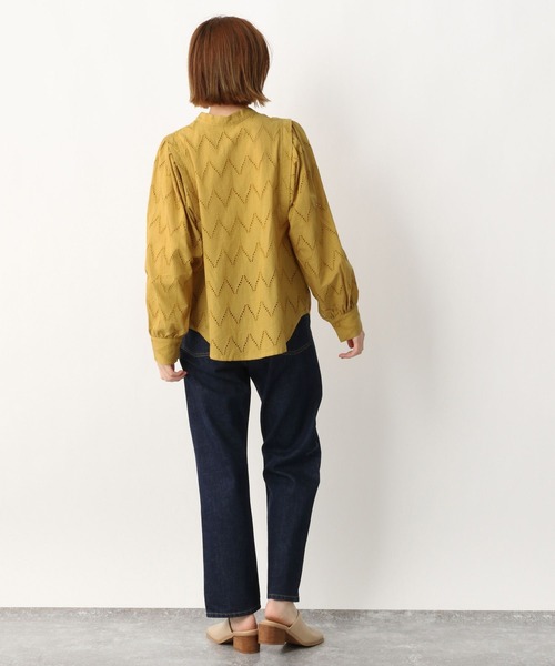 A part by（アパートバイ）の「コットンレースブラウス　266862（シャツ/ブラウス・レディース・ブラック/オフホワイト/マスタード・FREE）」の18枚目の写真