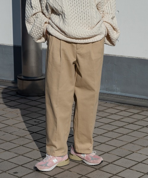 kutir（クティール）の「センタープレスストレートチノパンツ（チノパンツ・メンズ・ベージュ/イエロー/ブルー・SMALL/MEDIUM/LARGE）」の4枚目の写真