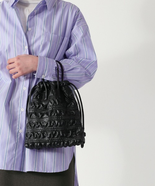 cepo(セポ)の「シャーリング巾着ショルダー(ハンドバッグ・レディース・ブラック/オフホワイト・FREE)」の8枚目の写真