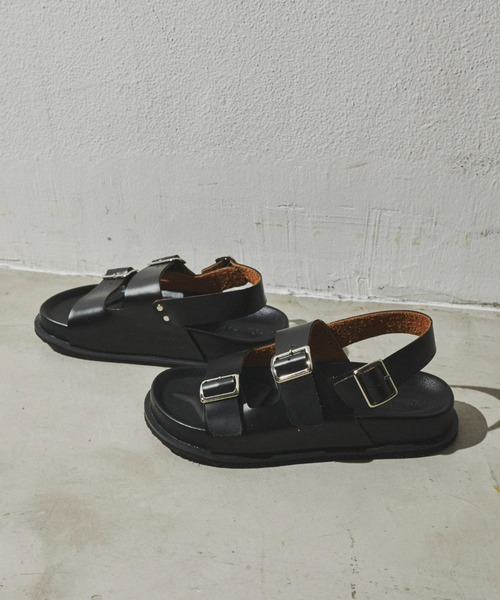 Auntie Rosa Holiday(アンティローザホリデー)の「ダブルベルトコンフォートサンダル(サンダル・レディース・ブラック/オフホワイト・LARGE/MEDIUM/SMALL)」の5枚目の写真