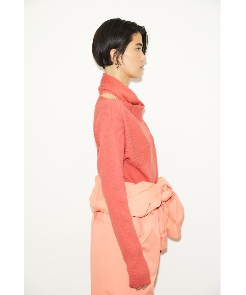 THROW by SLY(スローバイスライ)の「THROW NECK 2WAY HG TOPS ハイゲージ トップス(ニット/セーター・レディース・ブラック/クリアレッド・FREE)」の11枚目の写真