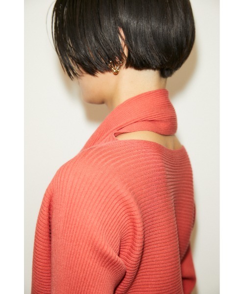 THROW by SLY(スローバイスライ)の「THROW NECK 2WAY HG TOPS ハイゲージ トップス(ニット/セーター・レディース・ブラック/クリアレッド・FREE)」の18枚目の写真