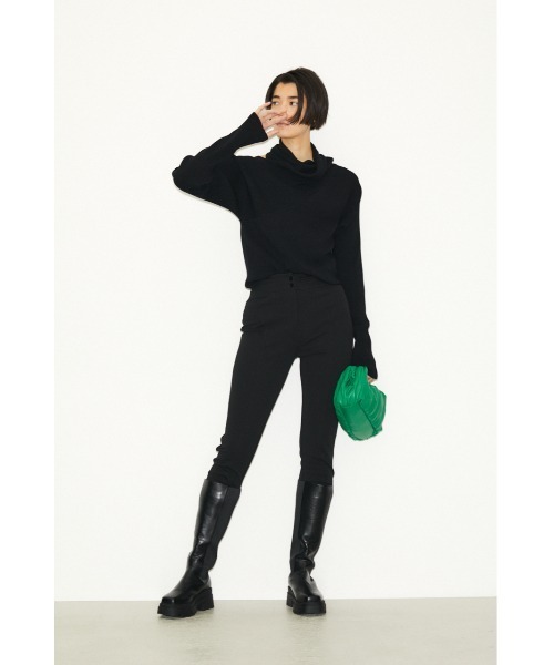 THROW by SLY(スローバイスライ)の「THROW NECK 2WAY HG TOPS ハイゲージ トップス(ニット/セーター・レディース・ブラック/クリアレッド・FREE)」の3枚目の写真