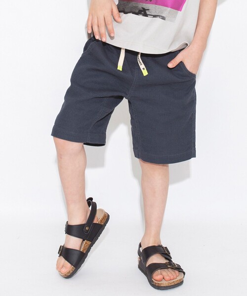 BRANSHES（ブランシェス）の「【爽パン / 綿100％】パナマ織りカラーハーフパンツ（その他パンツ・キッズ・ピンク/パープル/サックスブルー/カーキオリーブ/チャコールグレー/ブラック/レモンイエロー/アイボリー・110/140/100/120/90/160/150/130）」の3枚目の写真