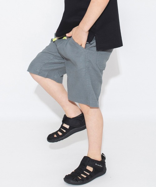 BRANSHES（ブランシェス）の「【爽パン / 綿100％】パナマ織りカラーハーフパンツ（その他パンツ・キッズ・ピンク/パープル/サックスブルー/カーキオリーブ/チャコールグレー/ブラック/レモンイエロー/アイボリー・110/140/100/120/90/160/150/130）」の4枚目の写真