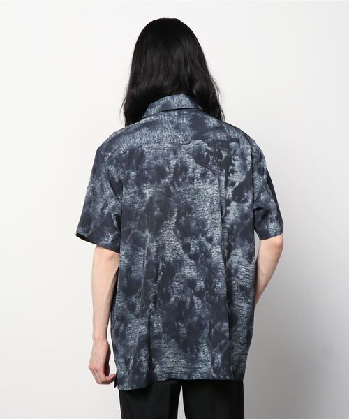 Hurley (ハーレー)の「M PHANTOM SHIRT PRINTED /ハーレー 水陸両用シャツ ファントム ストレッチ タイダイ(シャツ/ブラウス・メンズ・ブラック/ブルー・SMALL/MEDIUM/LARGE/X-LARGE)」の6枚目の写真