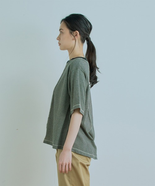 kha:ki（カーキ）の「「KHA:KI / カーキ」ボーダースウィッチプルオーバー"BORDER SWITCH P/O"（Tシャツ/カットソー・レディース・ブラック/カーキ/ブルー・1）」の16枚目の写真