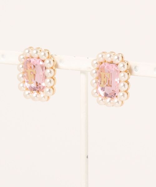 Maison de FLEUR（メゾンドフルール）の「イニシャルビジューピアス（ピアス（両耳用）・レディース・ピンク/クリア・FREE）」の2枚目の写真