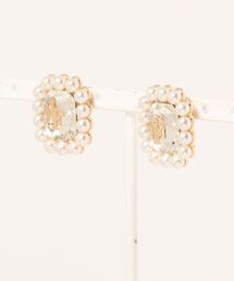 イニシャルビジューピアス