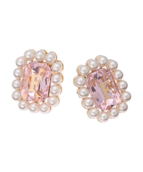 Maison de FLEUR（メゾンドフルール）の「イニシャルビジューピアス（ピアス（両耳用）・レディース・ピンク/クリア・FREE）」の3枚目の写真