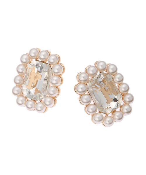 Maison de FLEUR（メゾンドフルール）の「イニシャルビジューピアス（ピアス（両耳用）・レディース・ピンク/クリア・FREE）」の4枚目の写真