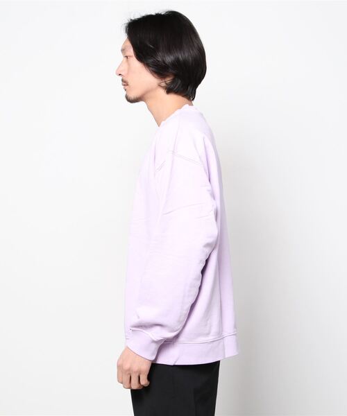 Levi's（リーバイス）の「LEVI'S(R) FRESH RED TAB スウェットシャツ NATURAL DYE VIOLET（スウェット・メンズ・ブルー・L/M/S/XL）」の2枚目の写真