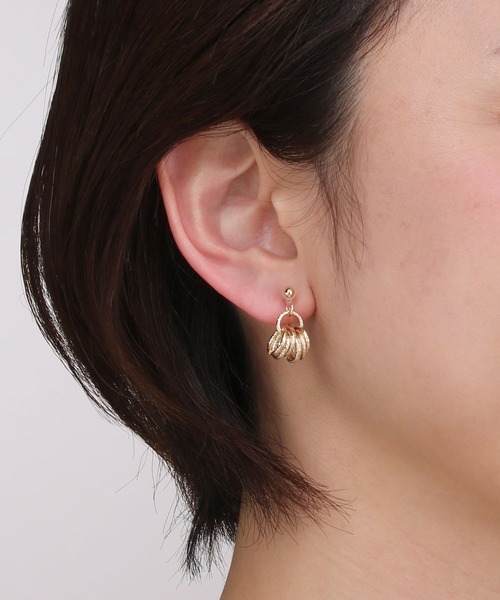 Manon's Selection(マノンズセレクション)の「ゴールドデザインリングイヤリング(イヤリング・レディース・シルバー/ゴールド・ONE SIZE)」の5枚目の写真
