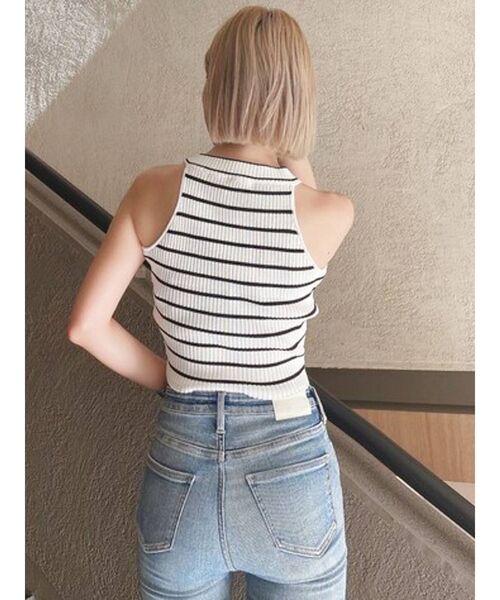 GYDA（ジェイダ）の「アメリカンスリーブタイトニットトップス（タンクトップ・レディース・ブラック/オフホワイト・FREE）」の8枚目の写真