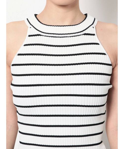 GYDA（ジェイダ）の「アメリカンスリーブタイトニットトップス（タンクトップ・レディース・ブラック/オフホワイト・FREE）」の17枚目の写真