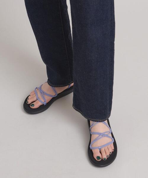 Teva（テバ）の「＜Teva(テバ)＞VOYA INFINITY ボヤ インフィニティ/サンダル（サンダル・レディース・ホワイト/ライラック/ブラック・7/5/6/8）」の14枚目の写真