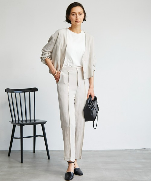 ECRIRE（エクリール）の「【yun_wearコラボ】リネンライク　ノーカラージャケット＋センターラインピンタック　セットアップ（セットアップ・レディース・ブラック/ベージュ/グレー/グリーン・S/M/L）」の12枚目の写真