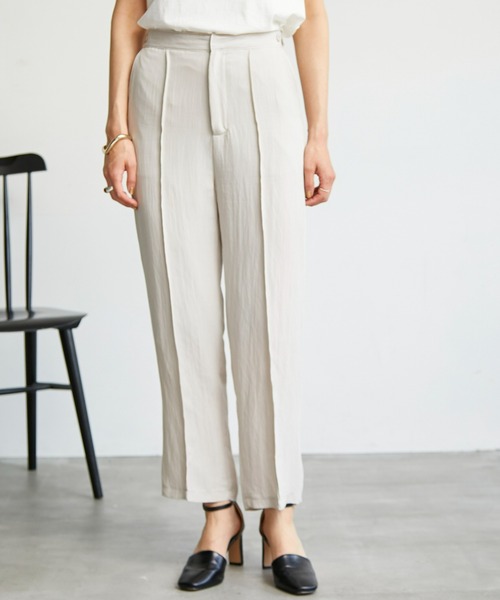 ECRIRE（エクリール）の「【yun_wearコラボ】リネンライク　ノーカラージャケット＋センターラインピンタック　セットアップ（セットアップ・レディース・ブラック/ベージュ/グレー/グリーン・S/M/L）」の15枚目の写真