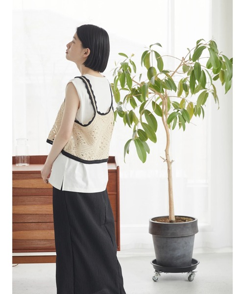 AMERICAN HOLIC（アメリカンホリック）の「SET　カットプルオーバー＋キャミベスト（アンサンブル・レディース・ブラック/ライトベージュ・M/L）」の12枚目の写真