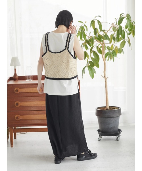 AMERICAN HOLIC（アメリカンホリック）の「SET　カットプルオーバー＋キャミベスト（アンサンブル・レディース・ブラック/ライトベージュ・M/L）」の14枚目の写真