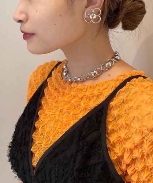 Ray BEAMS（レイビームス）の「Ray BEAMS / サークル フラワー イヤリング（イヤリング・レディース・シルバー・ONE SIZE）」の3枚目の写真