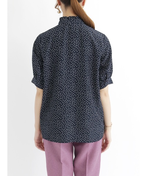 Te chichi（テチチ）の「スタンドフリルハシゴレースブラウス（シャツ/ブラウス・レディース・ブラック/ネイビー/オフホワイト/グリーン・ﾌﾘ-）」の11枚目の写真