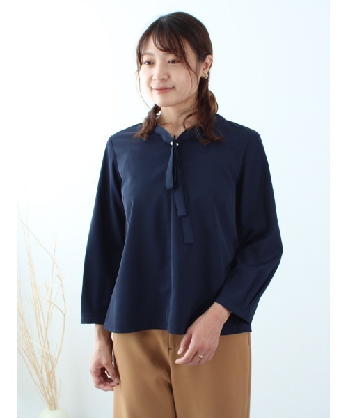 fleur by mint breeze(フルールバイミントブリーズ)の「【M~5L 大きいサイズ】ボウタイ フェミニン ブラウス(シャツ/ブラウス・レディース・ピンク/オフホワイト/ネイビー・4L/5L/LL/L/3L/M)」の3枚目の写真