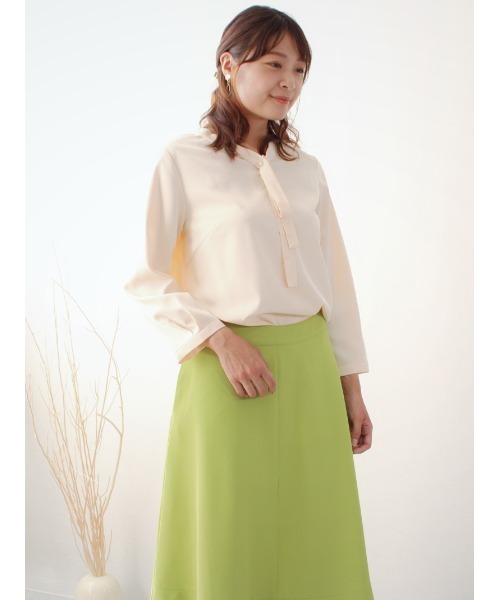 fleur by mint breeze(フルールバイミントブリーズ)の「【M~5L 大きいサイズ】ボウタイ フェミニン ブラウス(シャツ/ブラウス・レディース・ピンク/オフホワイト/ネイビー・4L/5L/LL/L/3L/M)」の4枚目の写真