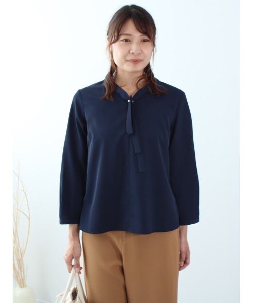 fleur by mint breeze(フルールバイミントブリーズ)の「【M~5L 大きいサイズ】ボウタイ フェミニン ブラウス(シャツ/ブラウス・レディース・ピンク/オフホワイト/ネイビー・4L/5L/LL/L/3L/M)」の10枚目の写真