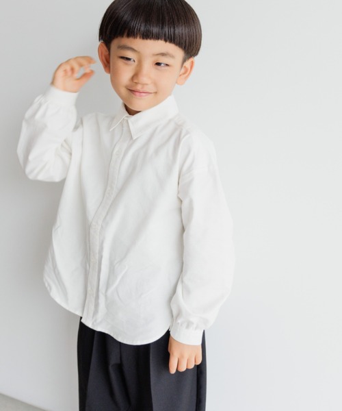 LOWRYS FARM（ローリーズファーム）の「ホワイトシャツＬＳ　157845（シャツ/ブラウス・キッズ・ホワイト系その他/ホワイト系その他2/ホワイト系その他3/ホワイト系その他4/サックスブルー・110cm/120cm/130cm/140cm/150cm）」の4枚目の写真