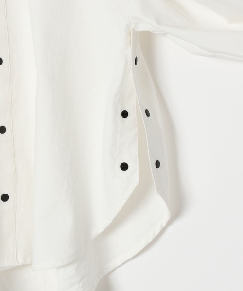 LOWRYS FARM（ローリーズファーム）の「ホワイトシャツＬＳ　157845（シャツ/ブラウス・キッズ・ホワイト系その他/ホワイト系その他2/ホワイト系その他3/ホワイト系その他4/サックスブルー・110cm/120cm/130cm/140cm/150cm）」の7枚目の写真