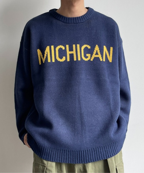 新品未使用　CHERVO ロゴ入りセーター サイズ48 ホワイト/ネイビー CPCM（シーピーシーエム）の「MICHIGANロゴクルーネックニット（ニット
