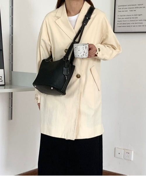 tolene(トレネ)の「フェイクレザー コロンコンパクト2wayショルダーバッグ(ショルダーバッグ・レディース・ブラック・ONE SIZE)」の7枚目の写真