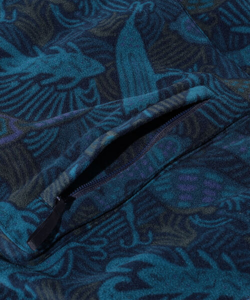 Columbia（コロンビア）の「Columbia PFG × BEAMS / 別注 LOGRIVER BMS FLEECE JACKET（ブルゾン・メンズ・ブラック/その他/チャコールグレー・MEDIUM/LARGE/X-LARGE）」の6枚目の写真