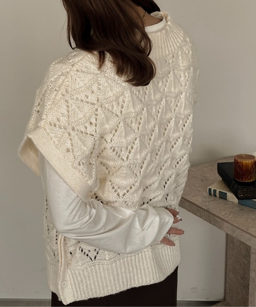 apres jour clair（アプレジュールクレア）の「【apres jour clair】マルチWAY透かし編みニット【ZOZOTOWN限定アイテム】（ベスト・レディース・マスタード/ブラウン系その他/アイボリー・フリー/X-LARGE/FREE）」の4枚目の写真