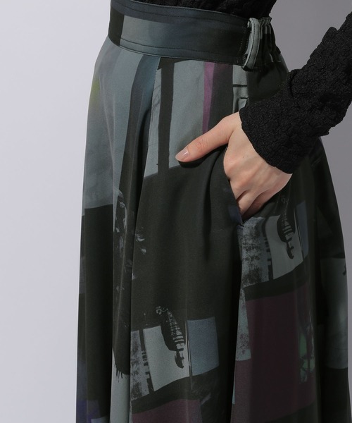 HARE（ハレ）の「PHOTOコラージュスカート(HARE)（スカート・レディース・ホワイト/ブラック・FREE）」の6枚目の写真