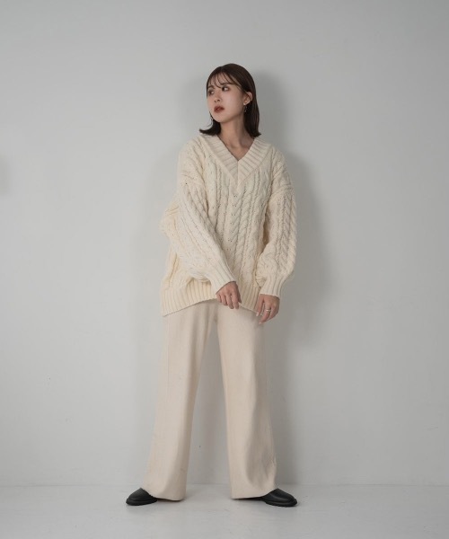 Amiur(エミレ)の「v neck cable knit(ニット/セーター・レディース・グレー/アイボリー・FREE)」の9枚目の写真