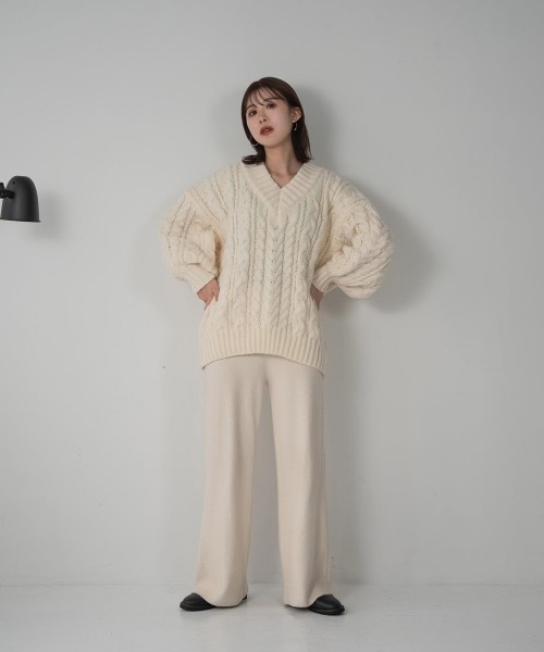 Amiur(エミレ)の「v neck cable knit(ニット/セーター・レディース・グレー/アイボリー・FREE)」の11枚目の写真