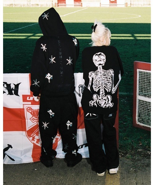 unknown London HCW ジップパーカー UNKNOWN LONDON（アンノウン・ロンドン）の「A'GEM/9 × .kom『UNKNOWN