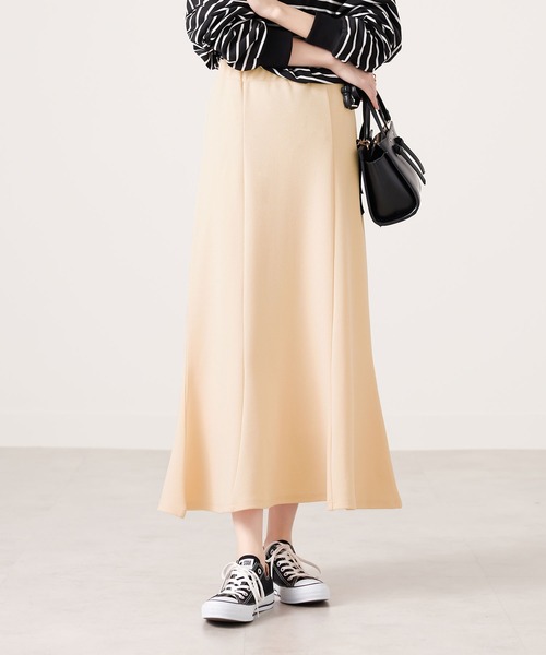 CHAN ME(チャンミ)の「ふくれジャガードフレアースカート(スカート・レディース・ブラック/アイボリー/ベージュ・SMALL/MEDIUM/LARGE/X-LARGE)」の9枚目の写真