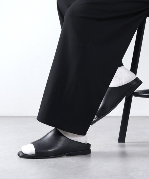 AAA+(サンエープラス)の「スライドサンダル(サンダル・メンズ・ダークブラウン/ブラック・L/LL/M)」の2枚目の写真