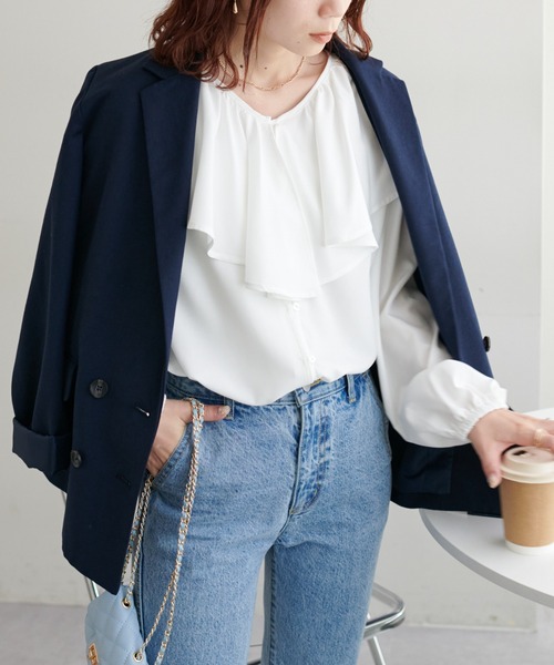 DISCOAT（ディスコート）の「【WEB限定】ビッグフリルブラウス（シャツ/ブラウス・レディース・ブラック/ブルー/アイボリー・FREE）」の17枚目の写真