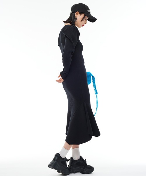 Narcissus（ナルシス）の「【Narcissus】マーメイドパフワンピース（ワンピース・レディース・ブラック/グレー・FREE）」の3枚目の写真